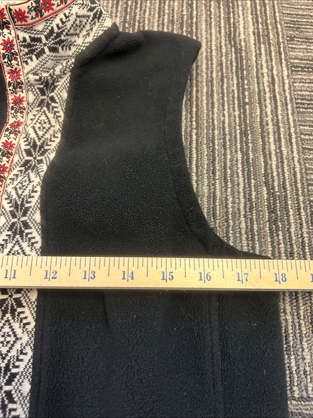 L.L. Bean Women's Nordic Embroidered Snowflake Fair Isle Fleece Vest Small Y2K - Picture 8 of 9